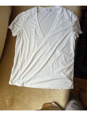 Lovers + Friends White Ribbed V-Neck Top